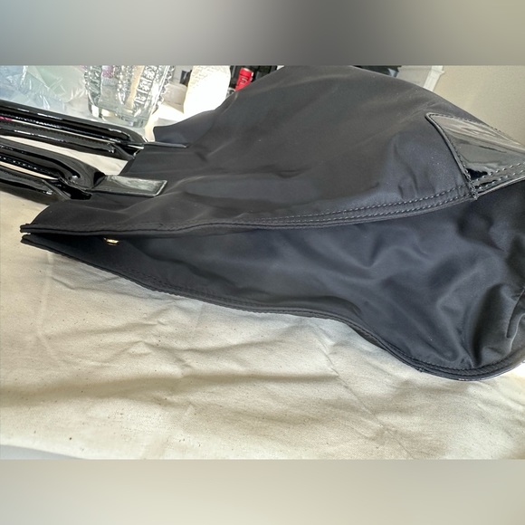 Ella Patent Tote Bag - Picture 5 of 7